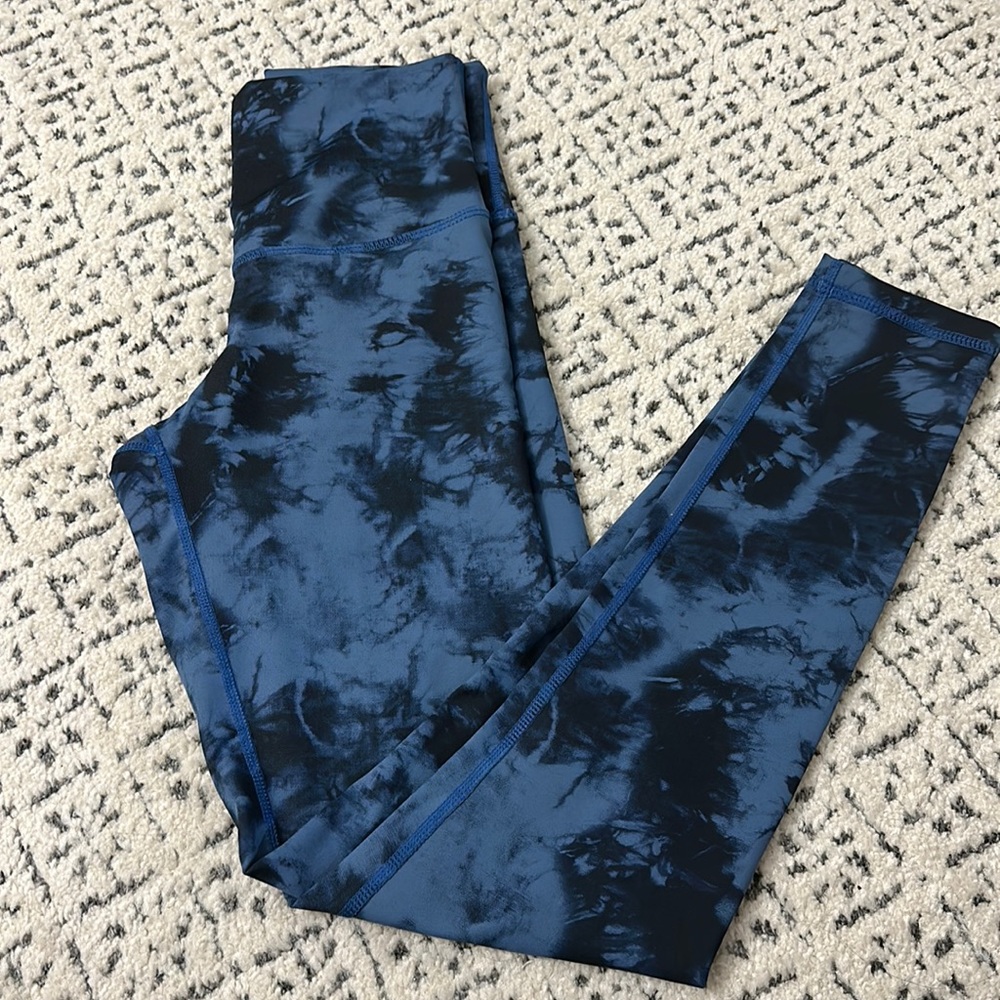 High waisted leggings